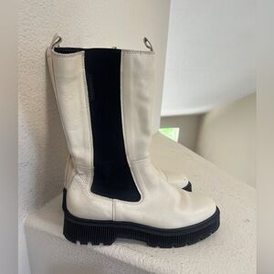 Kurt Geiger London Stint Chelsea Boots White Chunky Boots Booties Size 9‎